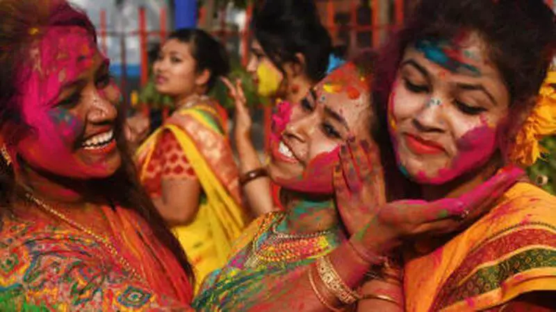 Happy Holi Wallpaper HD 1080P